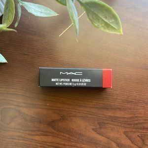 NWT Mac Lipstick in Russian Red